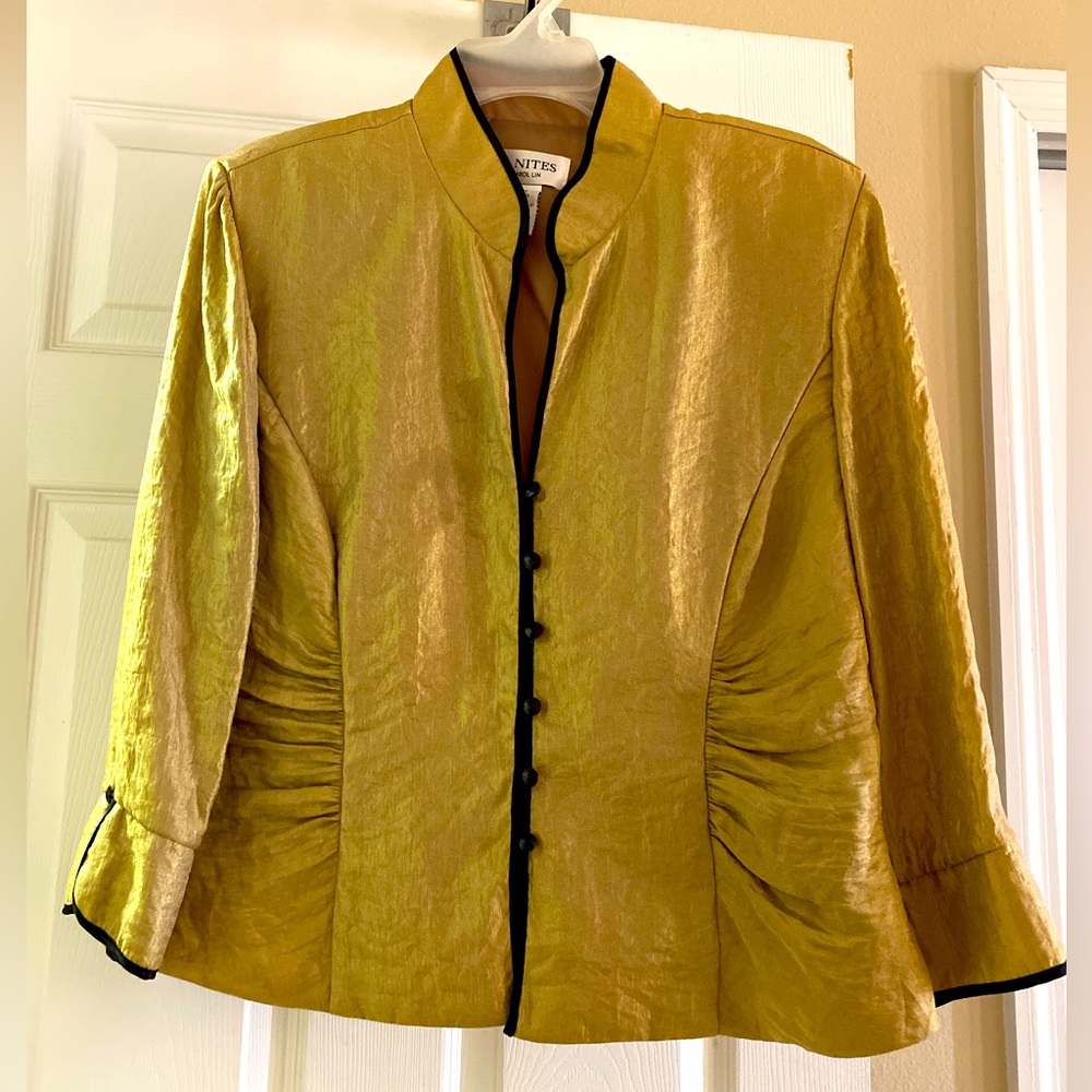 Ladies button down  jacket